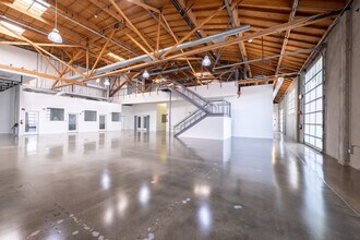 3523-3525 Eastham Dr, Culver City, CA à louer Photo intérieure– Image 2 sur 12
