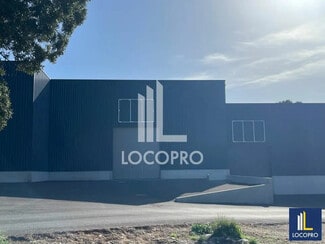 Plus de détails pour Local d'activités à louer