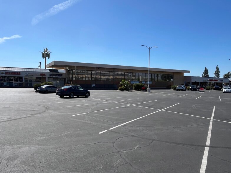 20808 E Arrow Hwy, Covina, CA à louer - Photo de l’immeuble – Image 3 sur 8