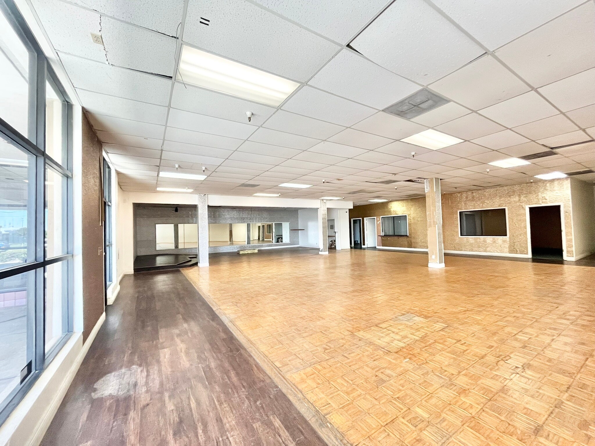 5650 Power Inn Rd, Sacramento, CA à louer Photo intérieure– Image 1 sur 6