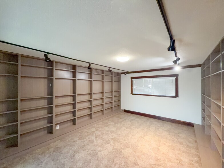10051 Mission Blvd, Jurupa Valley, CA à louer - Photo de l’immeuble – Image 3 sur 44