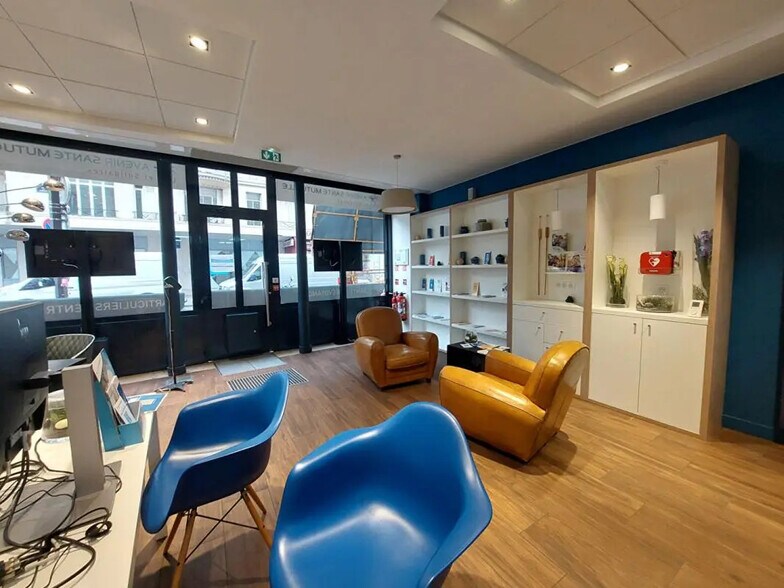 Bureau dans Paris à louer - Photo de l’immeuble – Image 2 sur 7