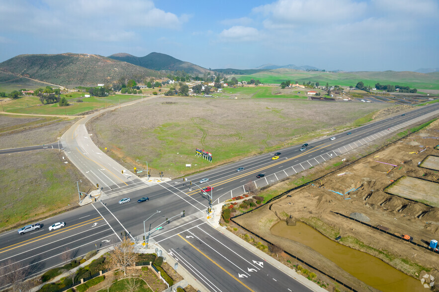 NWQ Winchester Rd & Pourroy Rd, Winchester, CA à louer - Photo principale – Image 1 sur 8