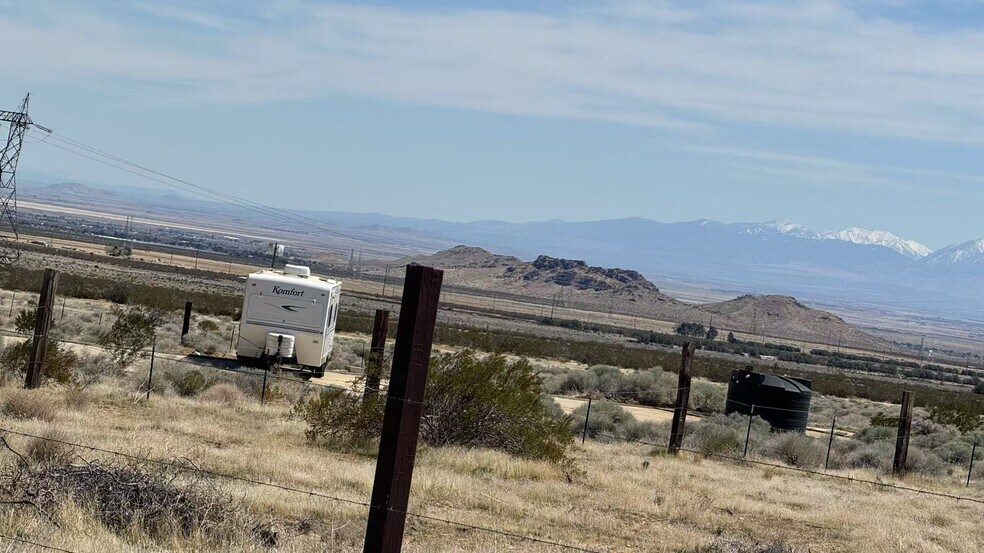 Rosamond CA 93560, Rosamond, CA à vendre - Photo de l’immeuble – Image 3 sur 10