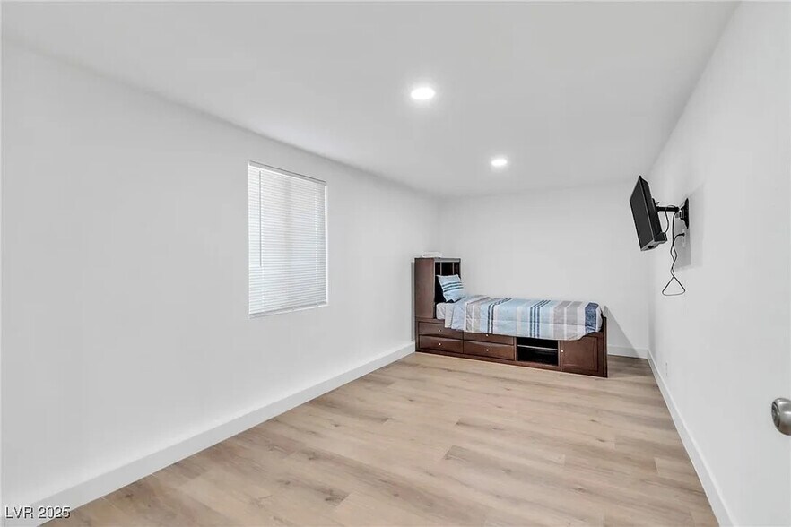 4785 San Sebastian Ave, Las Vegas, NV à vendre - Photo de l’immeuble – Image 3 sur 26