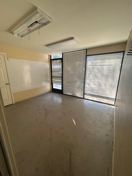 1130 Industrial Ave, Petaluma, CA à vendre - Photo de l’immeuble – Image 2 sur 11