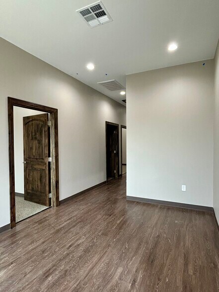 200 W Metro Dr, Leander, TX à louer - Photo intérieure – Image 3 sur 4