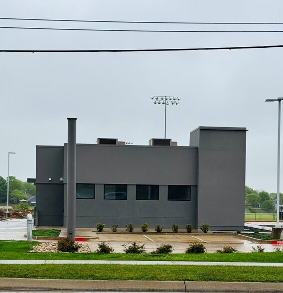 7304 Denton Hwy, Watauga, TX à louer - Photo de l’immeuble – Image 2 sur 18