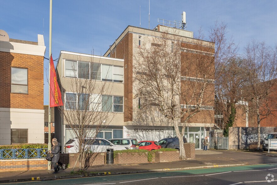 65 London Rd, Gloucester à louer - Photo de l’immeuble – Image 2 sur 2