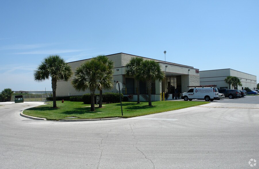 7875 114th Ave, Largo, FL à vendre - Photo principale – Image 1 sur 9