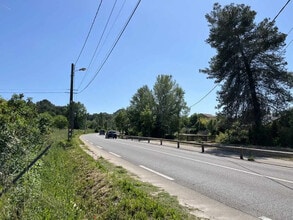 383 Avenue Ambroise Croizat, Gardanne, BDR - VUE AÉRIENNE vue de carte - Image1