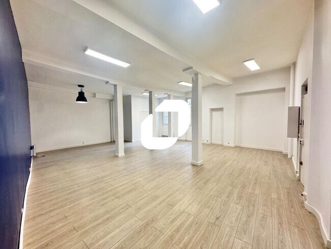 Plus de détails pour 10 Rue De Montmorency, Paris - Bureau à louer