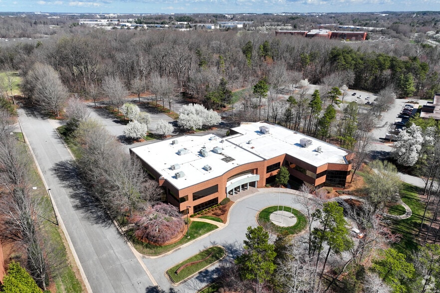 4035 Piedmont Pky, High Point, NC à louer - Aérien – Image 2 sur 8