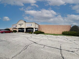 Plus de détails pour 904 W North St, Kendallville, IN - Local commercial à vendre