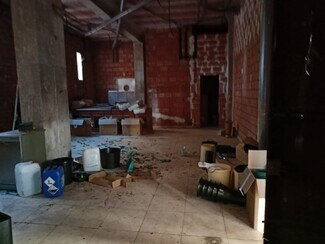 Plus de détails pour Local commercial à louer