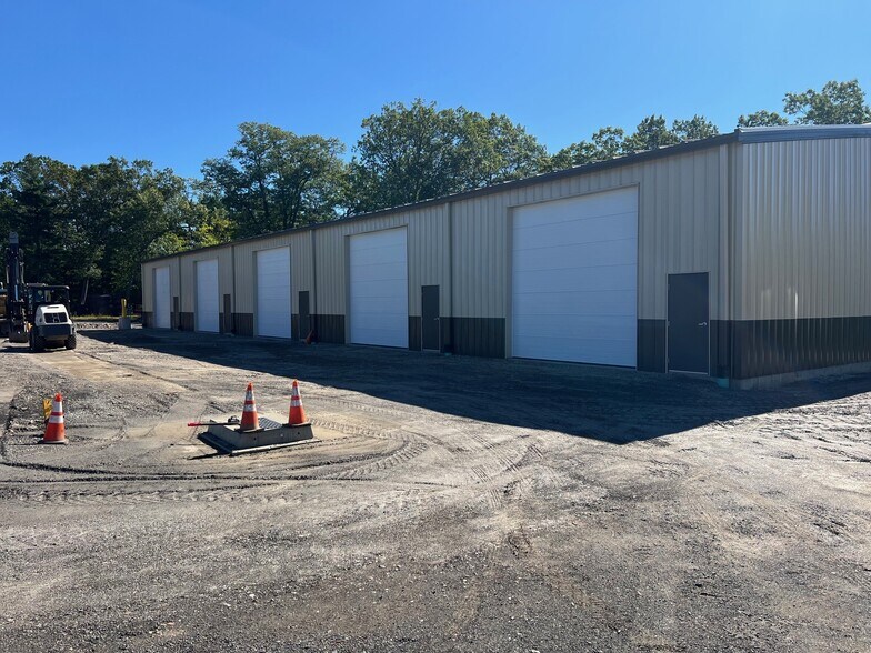 97 Gerber Dr, Tolland, CT à louer - Photo de l’immeuble – Image 2 sur 2