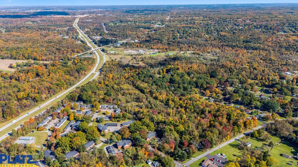 Logangate Road, Youngstown, OH à vendre - Photo de l’immeuble – Image 2 sur 4