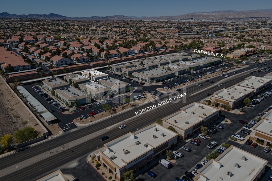 2425 W Horizon Ridge Pky, Henderson, NV à louer - Aérien – Image 2 sur 4