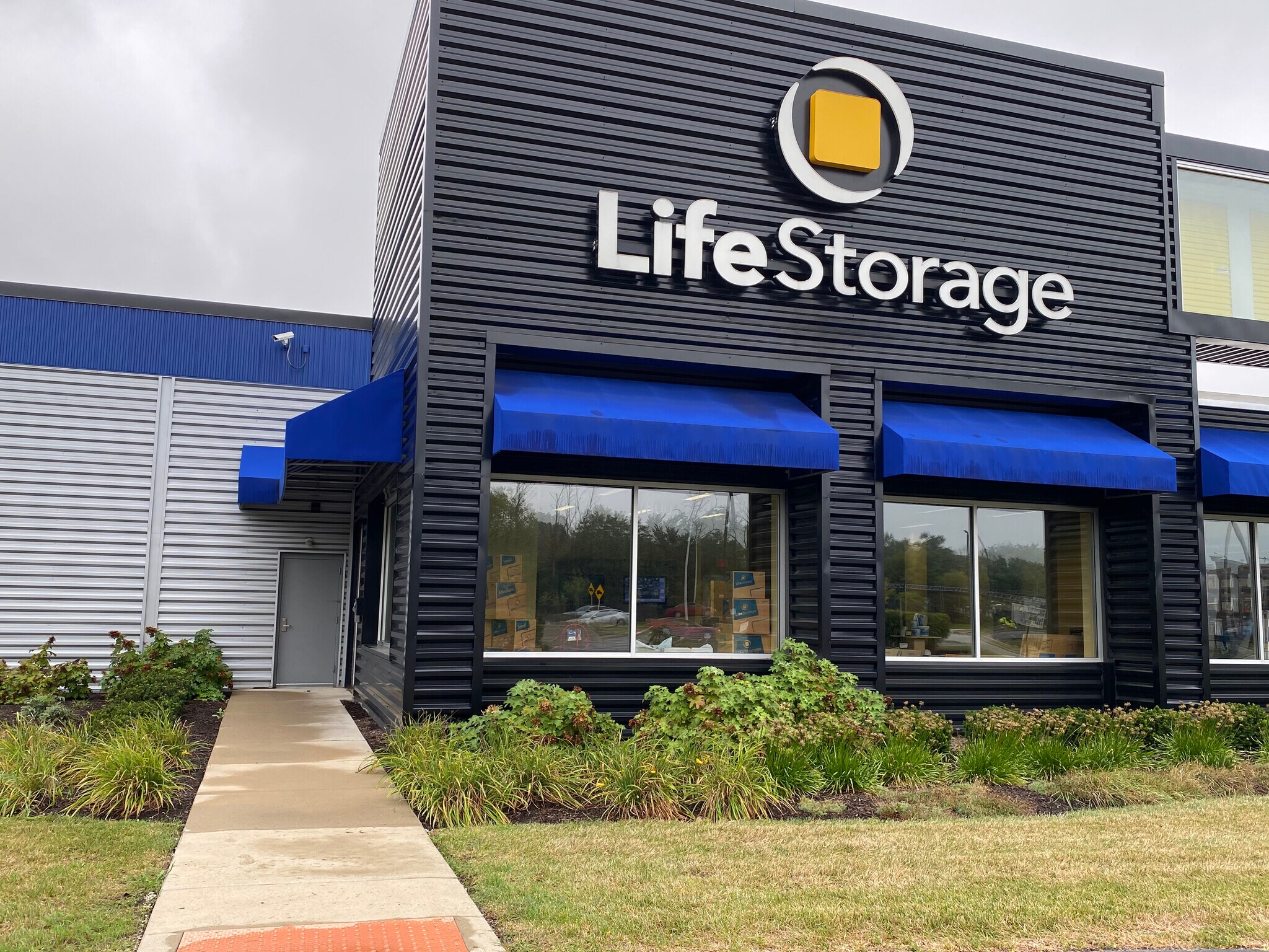 1800 Des Plaines Ave, Forest Park, IL à louer Photo de l’immeuble– Image 1 sur 10