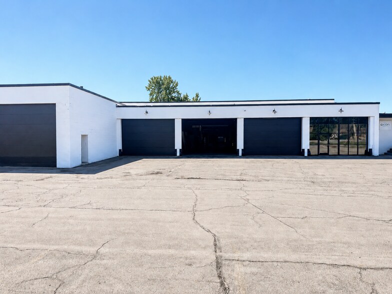6146 Molloy Rd, East Syracuse, NY à louer - Photo de l’immeuble – Image 1 sur 13