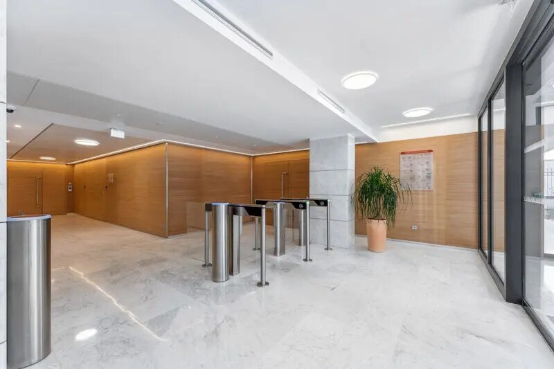 27 Rue Des Poissonniers, Neuilly-sur-Seine à louer - Hall d’entrée – Image 3 sur 6