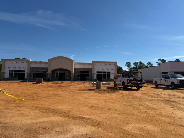 108 Apple Avenue Ave, Dothan, AL à louer - Photo de l’immeuble – Image 2 sur 4