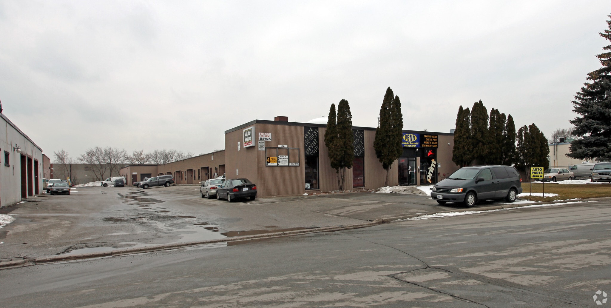 128 Manville Rd, Toronto, ON à vendre Photo principale– Image 1 sur 4