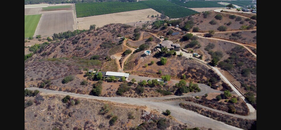 16850 Old Survey Rd, Escondido, CA à vendre - Vidéo sur l’annonce professionnelle – Image 2 sur 41