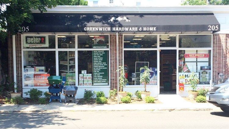 205 Railroad Ave, Greenwich, CT à louer - Photo de l’immeuble – Image 3 sur 13