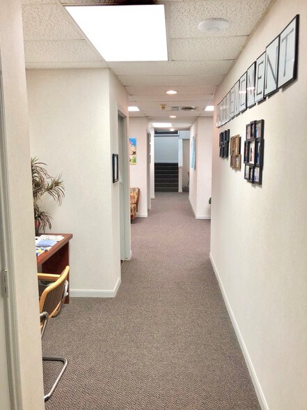 729 N Frazier St, Conroe, TX à louer - Photo intérieure – Image 3 sur 12
