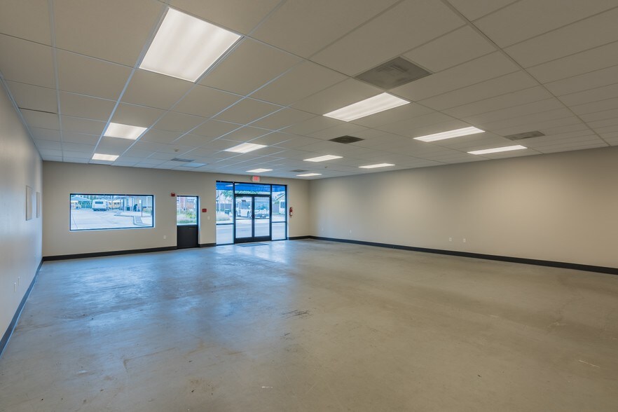 830 SE 1st St, McMinnville, OR à louer - Photo de l’immeuble – Image 3 sur 4
