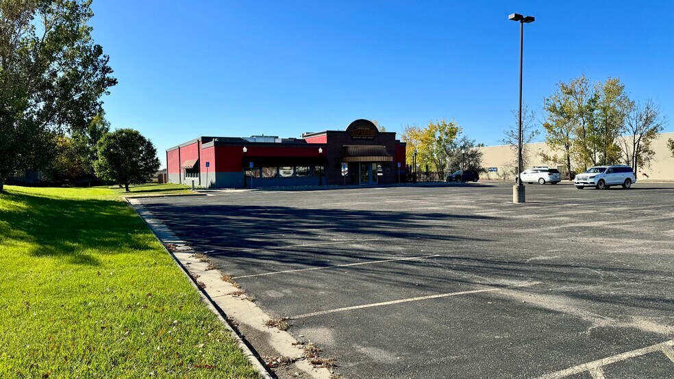 3333 Hwy 10 E, Moorhead, MN à louer - Photo de l’immeuble – Image 2 sur 45