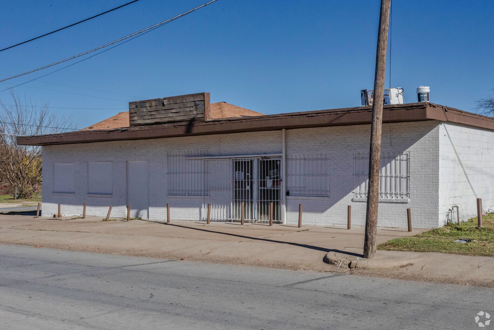 900 Morrell Ave, Dallas, TX à louer Photo principale– Image 1 sur 2