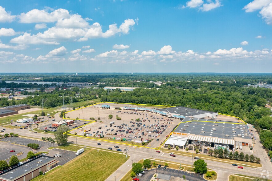 4157-4245 E Court St, Burton, MI à vendre - Aérien – Image 2 sur 23