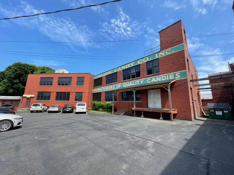 3208 Main St, Buffalo, NY à vendre - Photo de l’immeuble – Image 3 sur 7