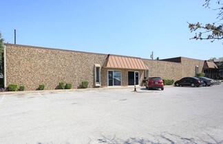 Plus de détails pour 10836 Grissom Ln, Dallas, TX - Local d'activités à louer