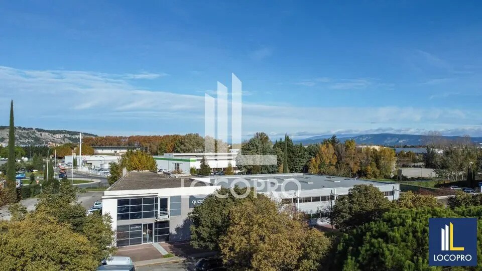 Bureau dans Cavaillon à louer - Photo de l’immeuble – Image 3 sur 4