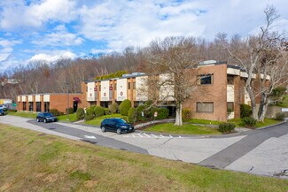 Plus de détails pour 92 Brookside Rd, Waterbury, CT - Bureau à louer