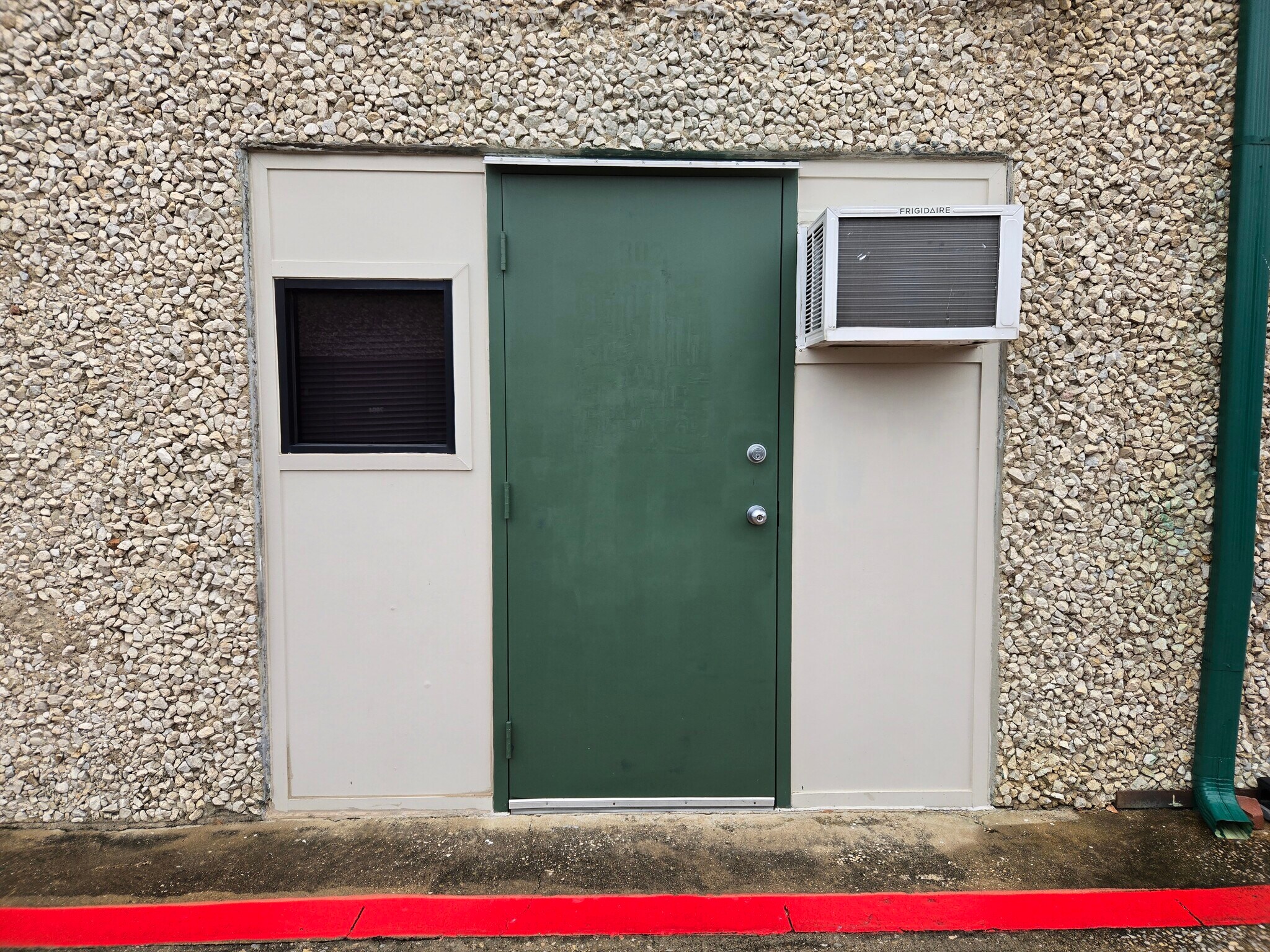 4015 Belt Line Rd, Addison, TX à louer Photo intérieure– Image 1 sur 6