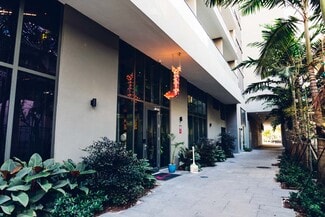 Plus de détails pour 230 NE 4th St, Miami, FL - Local commercial à louer