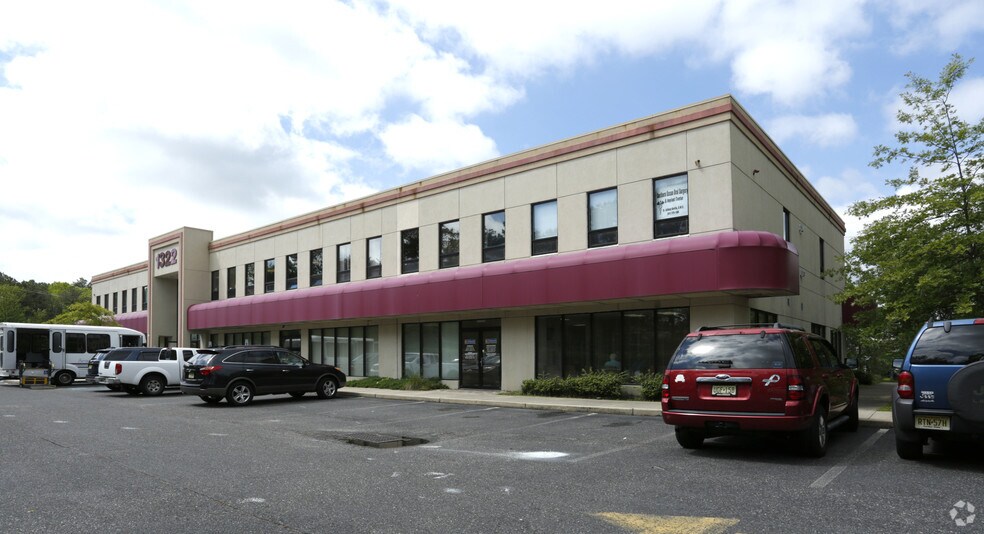 1322 Route 72 W, Manahawkin, NJ à louer - Photo principale – Image 1 sur 13