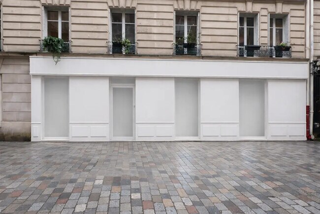 Plus de détails pour Local commercial à louer