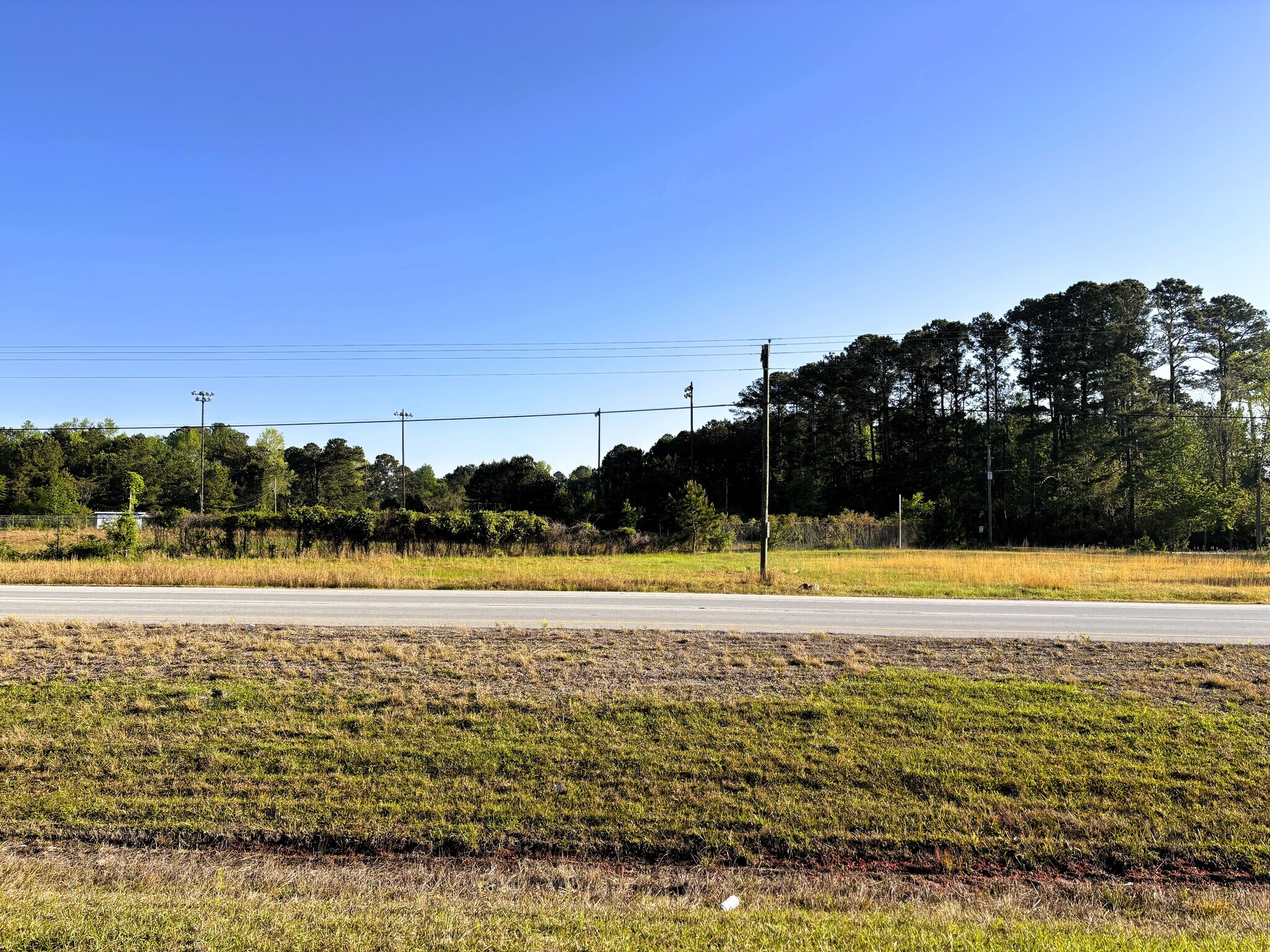 657 Freedom Way, Midway Park, NC à vendre Autre– Image 1 sur 7