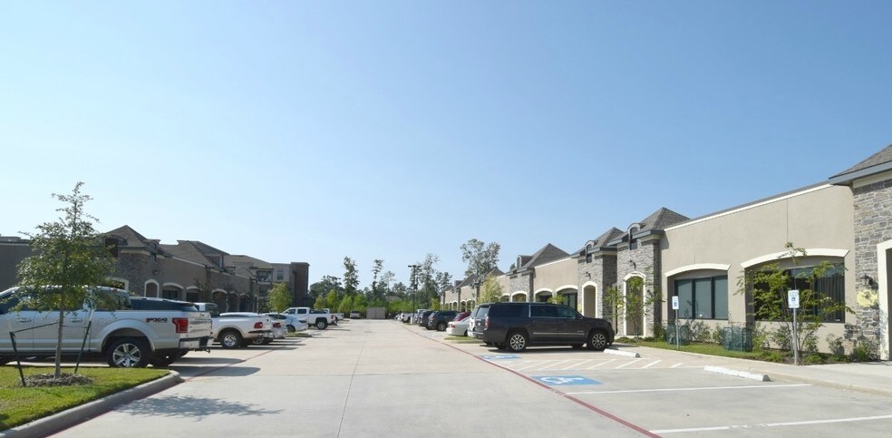 150 Pine Forest Dr, Shenandoah, TX à louer - Photo de l’immeuble – Image 2 sur 18