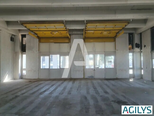 Plus de détails pour Industriel/Logistique à louer