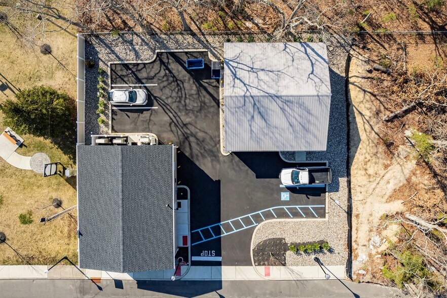 121 Wells Mill Rd, Waretown, NJ à louer - Photo de l’immeuble – Image 2 sur 16