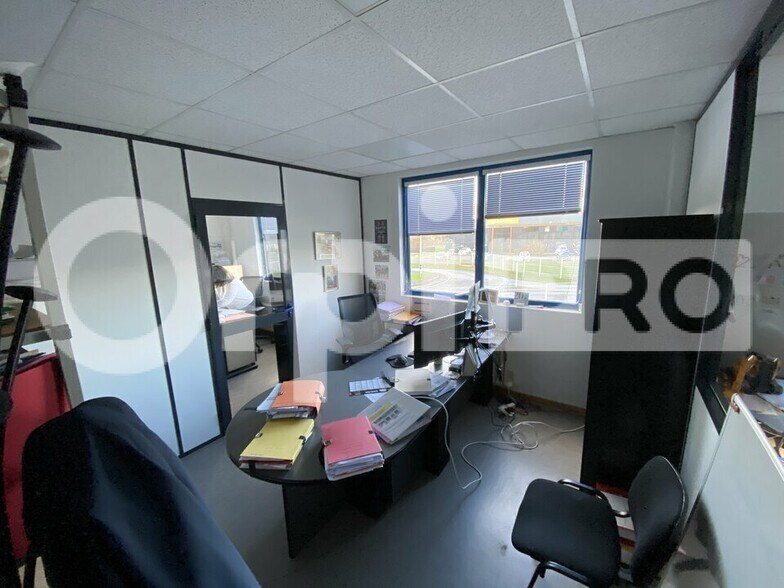 Bureau dans Harfleur à louer - Photo intérieure – Image 1 sur 9
