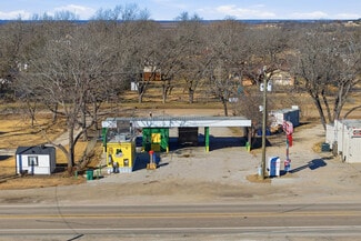 Plus de détails pour 703 Avenue E, Moody, TX - Spécialisé à vendre