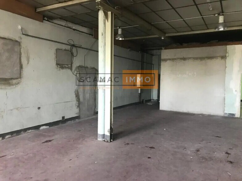 Bureau dans Vaux-le-Pénil à louer - Photo de l’immeuble – Image 1 sur 5