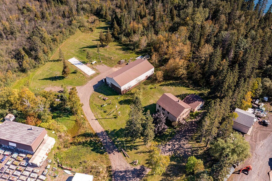 4892 MN-61 N, Beaver Bay, MN à vendre - Photo de l’immeuble – Image 3 sur 31